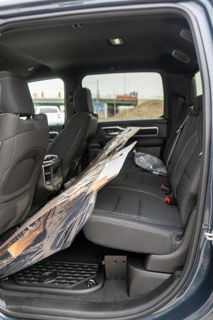 New 2026 RAM 1500 4x4 Crew Cab image 8
