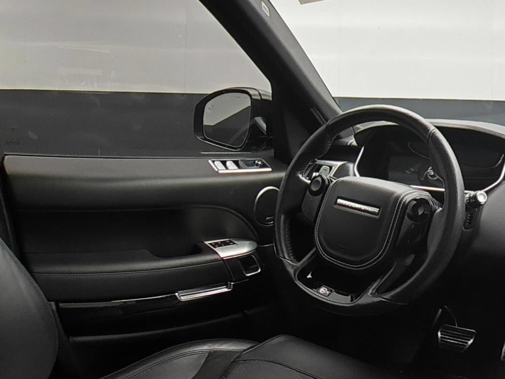 Used 2022 Land Rover Range Rover Sport SVR AWD/4WD image 18