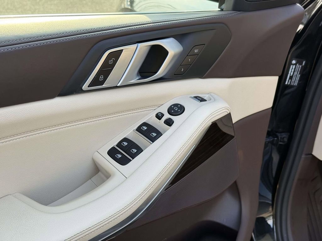 Used 2019 BMW X5 xDrive40i w/ Premium Package 2 image 21