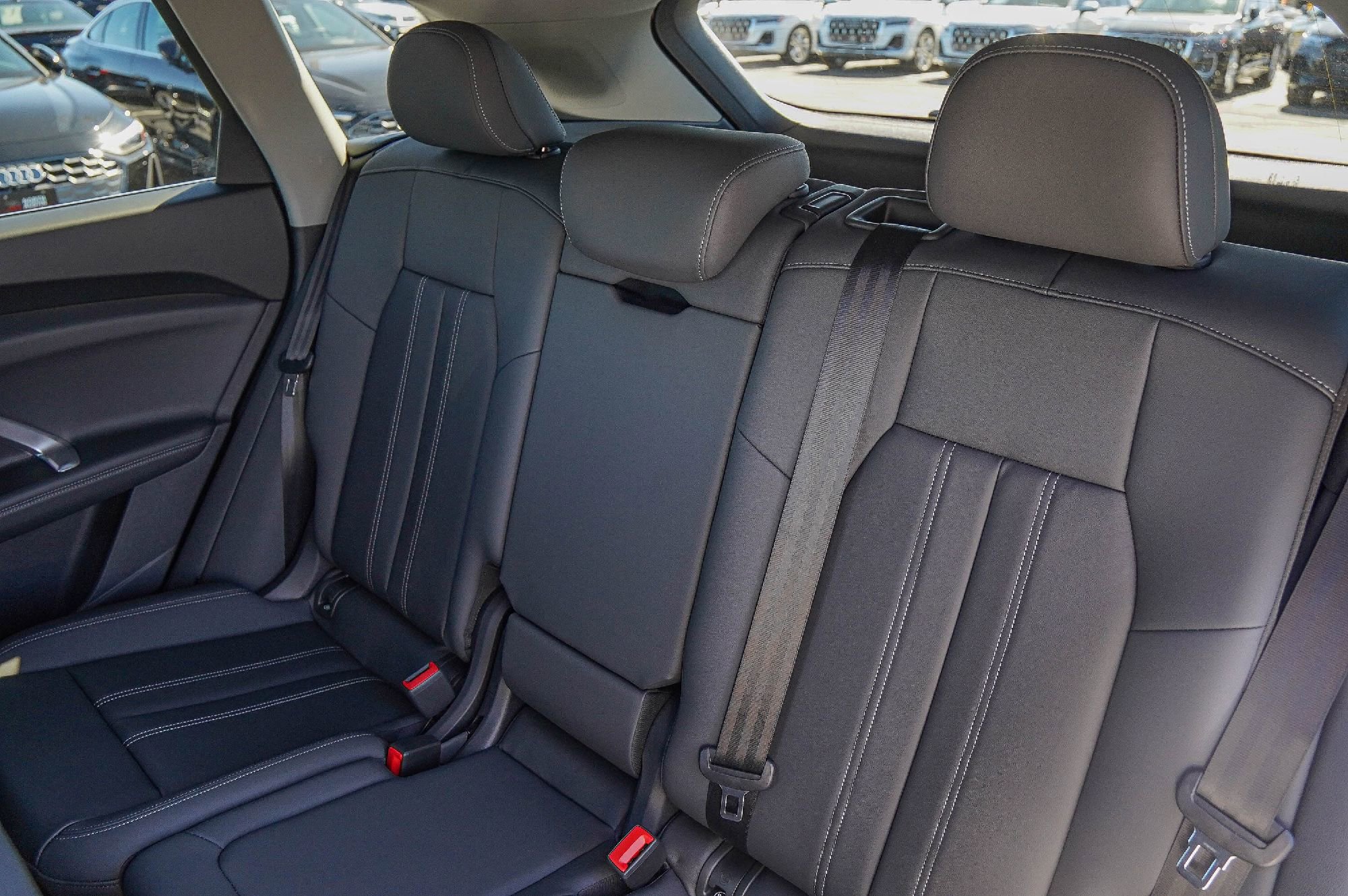 New 2025 Audi Q5 Premium image 24