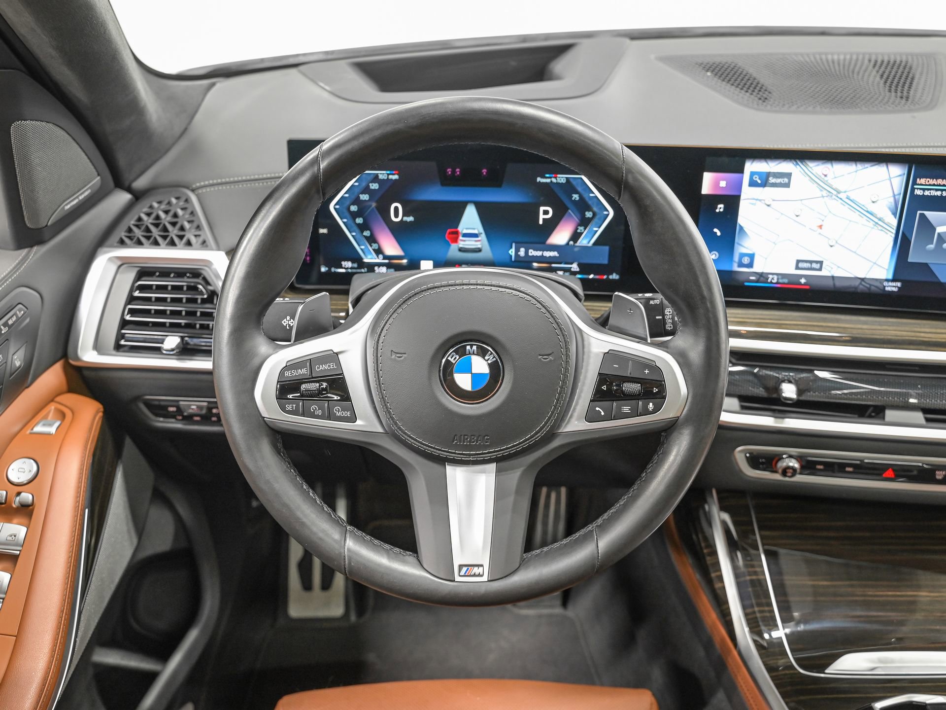 Used 2023 BMW X7 xDrive40i w/ M Sport Package AWD/4WD image 17