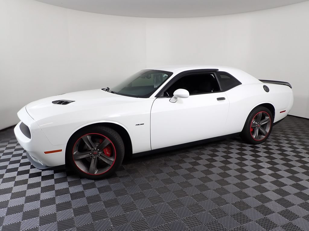 Used 2017 Dodge Challenger R/T w/ Cold Weather Group RWD image 11