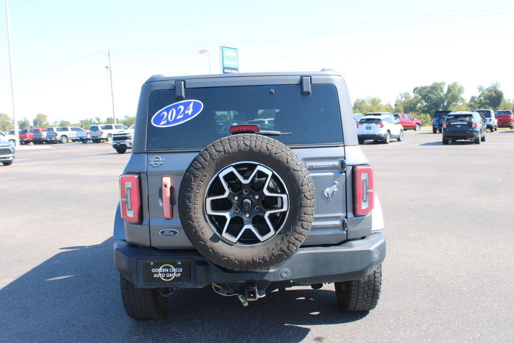Used 2024 Ford Bronco Outer Banks AWD/4WD image 8