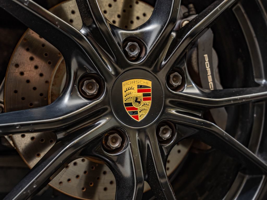 Used 2017 Porsche 718 Cayman RWD image 13