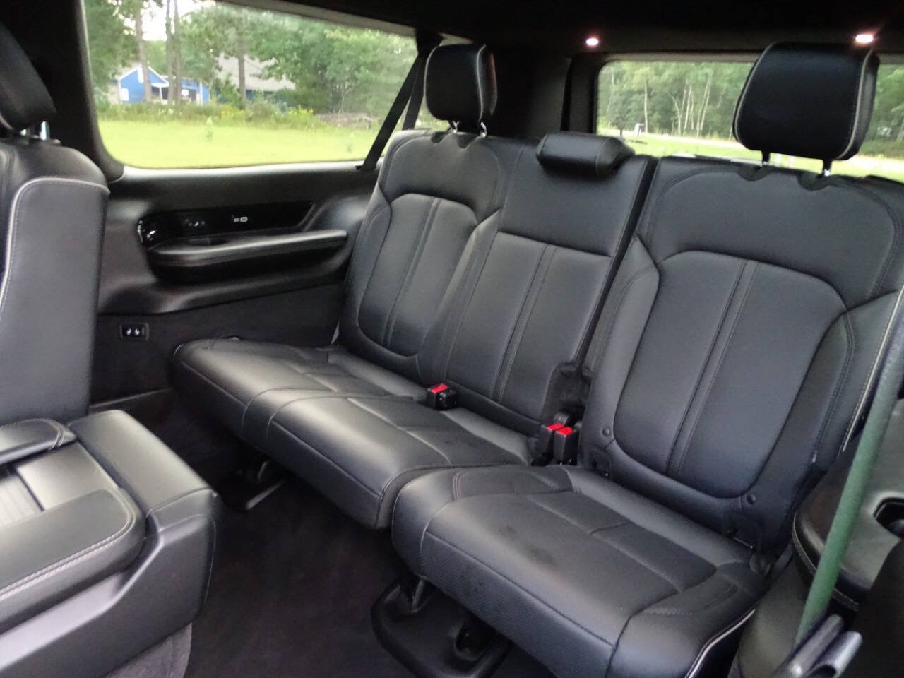 Used 2024 Jeep Grand Wagoneer L 4WD Series II Obsidian w/ Quick Order Packagew 28T image 45