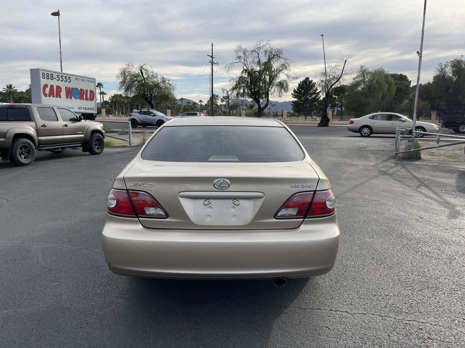 Used 2004 Lexus ES 330 FWD image 4
