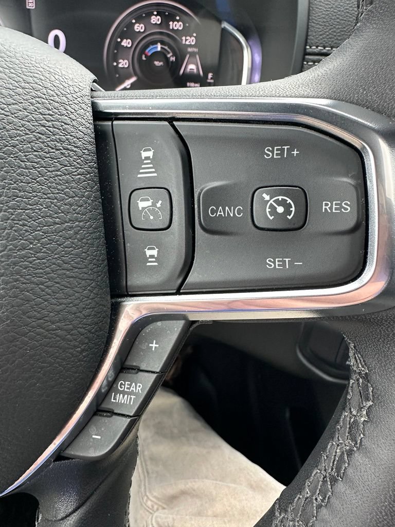Used 2026 RAM 3500 Laramie AWD/4WD image 15