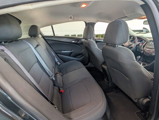 Used 2017 Chevrolet Cruze LT w/ Convenience Package image 13