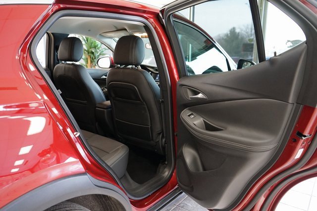 Used 2022 Buick Encore GX Select image 43