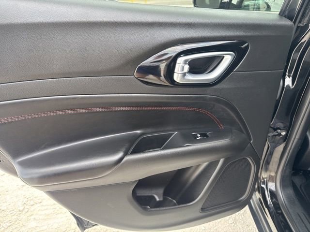 Used 2025 Jeep Compass Trailhawk image 22