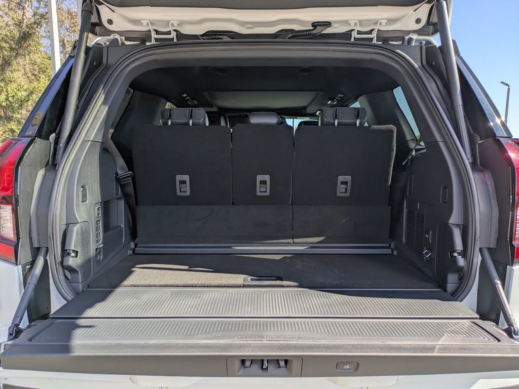 New 2026 Ford Expedition Platinum w/ Stealth Appearance Package image 13