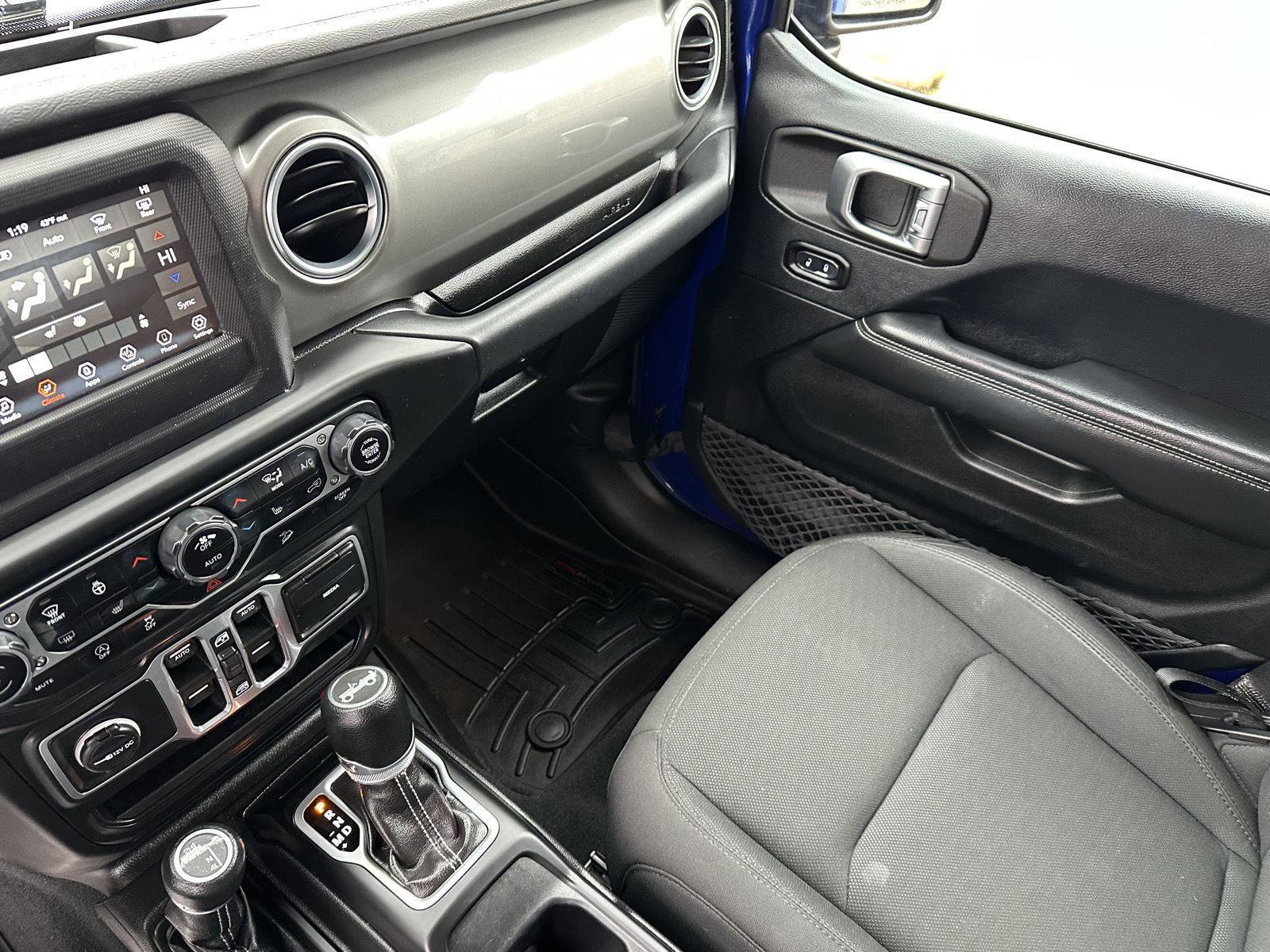 Used 2018 Jeep Wrangler Unlimited Sahara w/ Cold Weather Group image 35