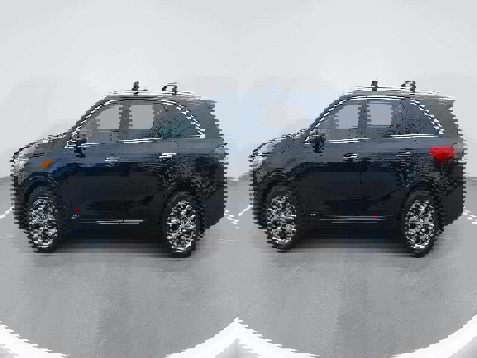 Used 2017 Kia Sorento SX image 8