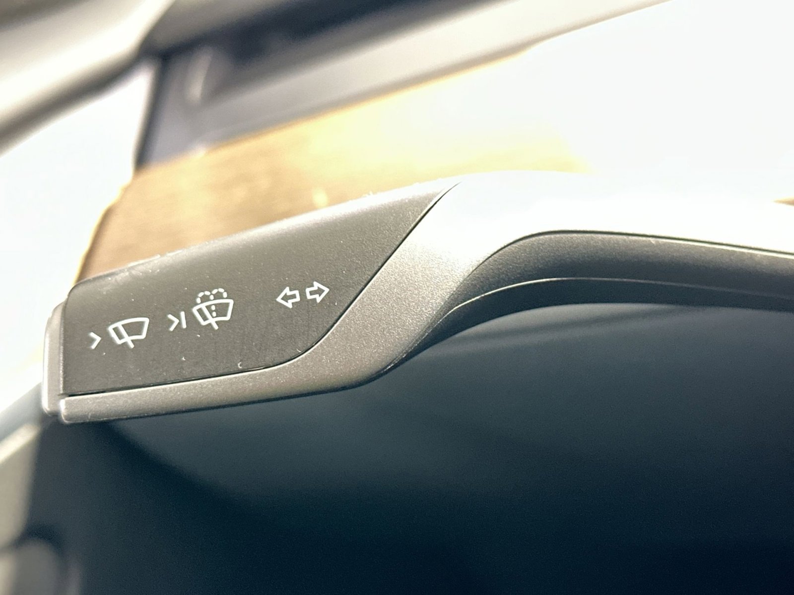 Used 2023 Tesla Model 3 Standard Range image 25