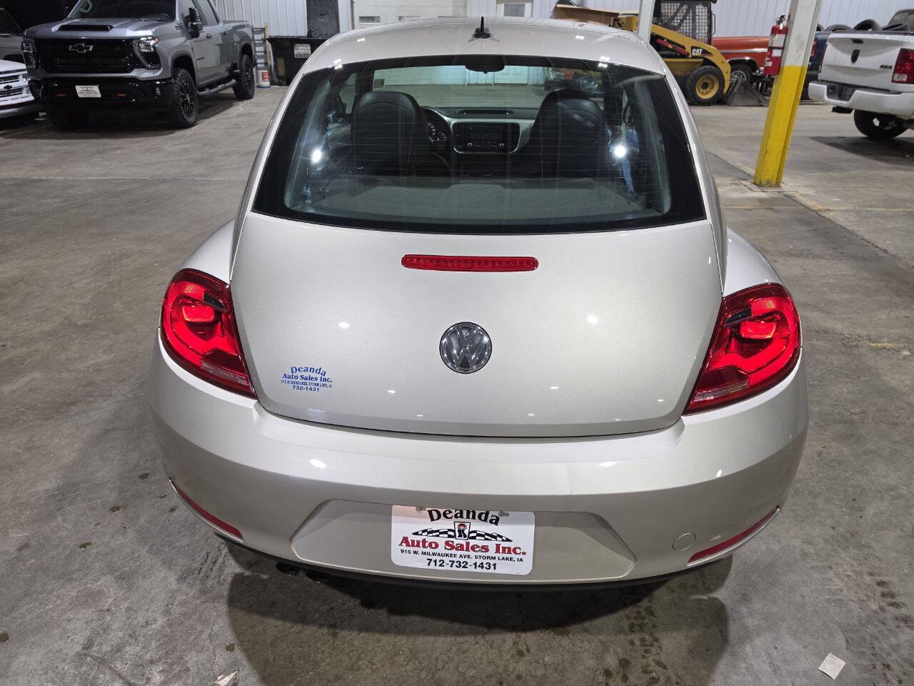 Used 2012 Volkswagen Beetle 2.5 FWD image 9