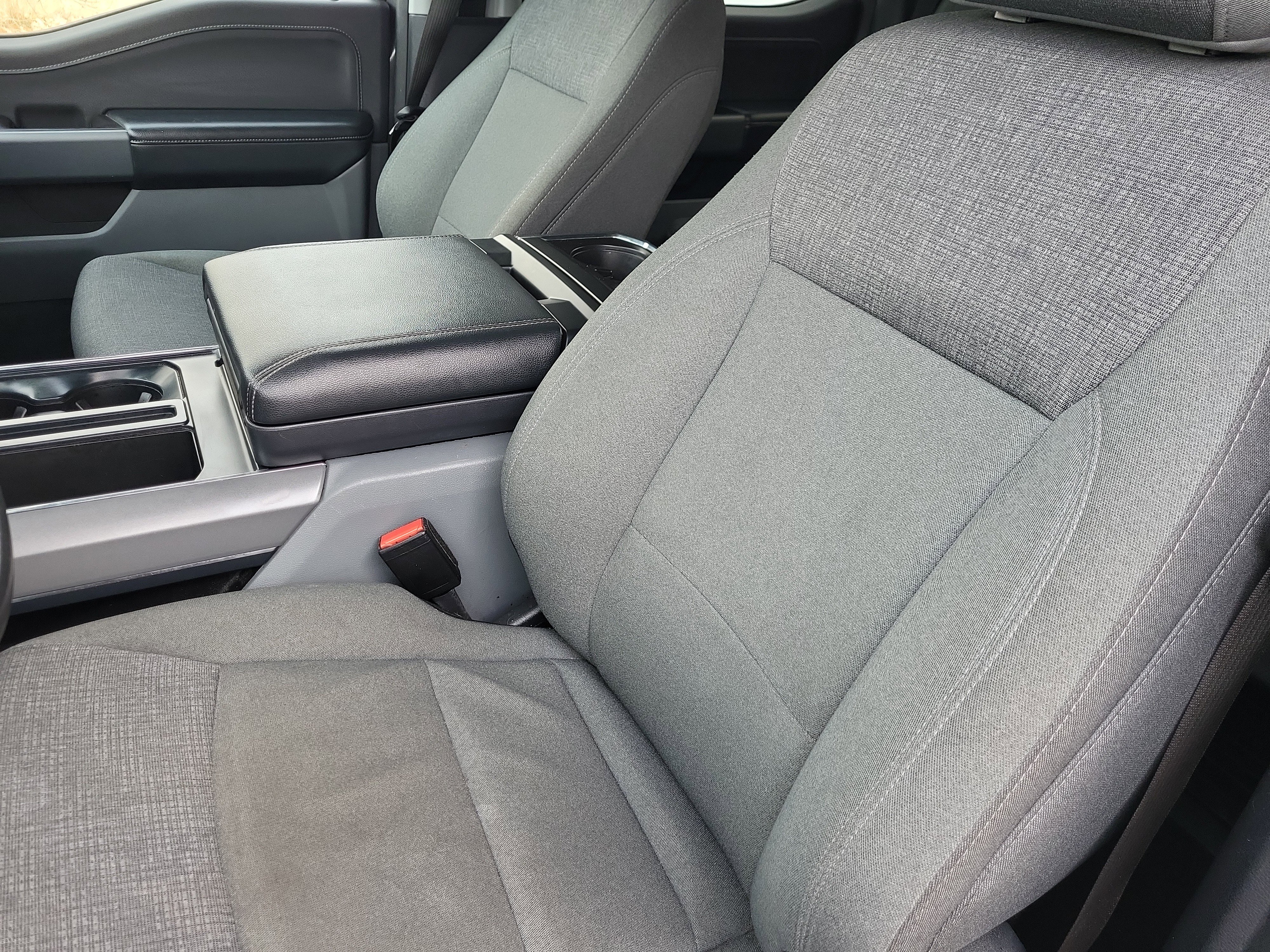 Used 2024 Ford F150 XLT w/ Mobile Office Package image 13