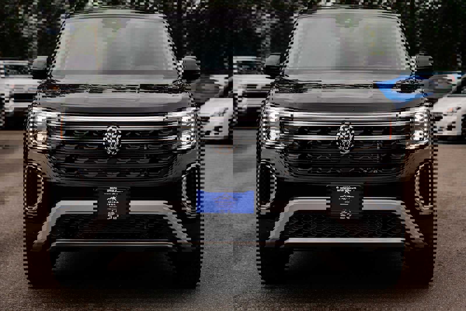 New 2025 Volkswagen Atlas Peak Edition SE image 3