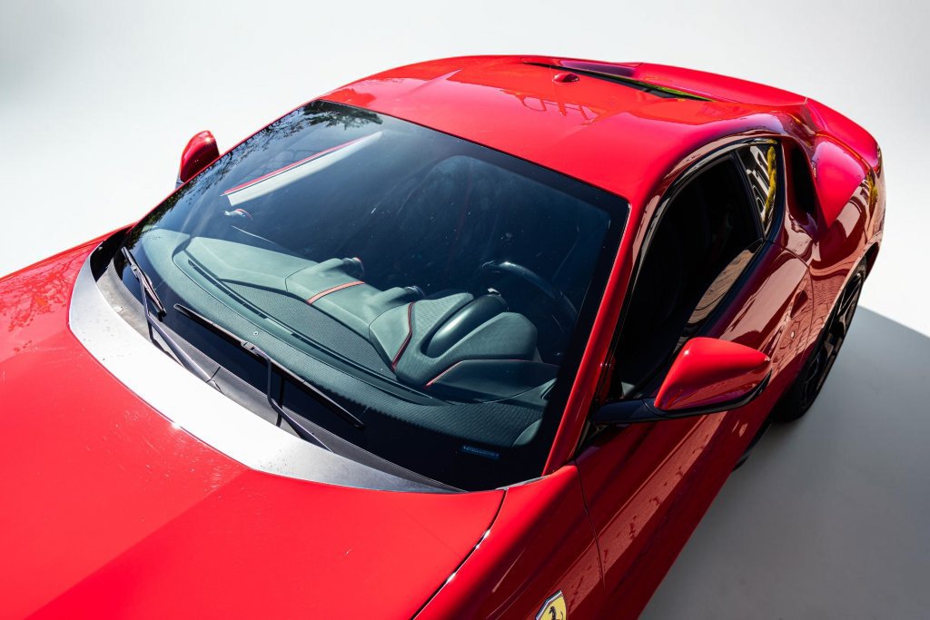 Certified 2018 Ferrari 812 Superfast RWD image 32