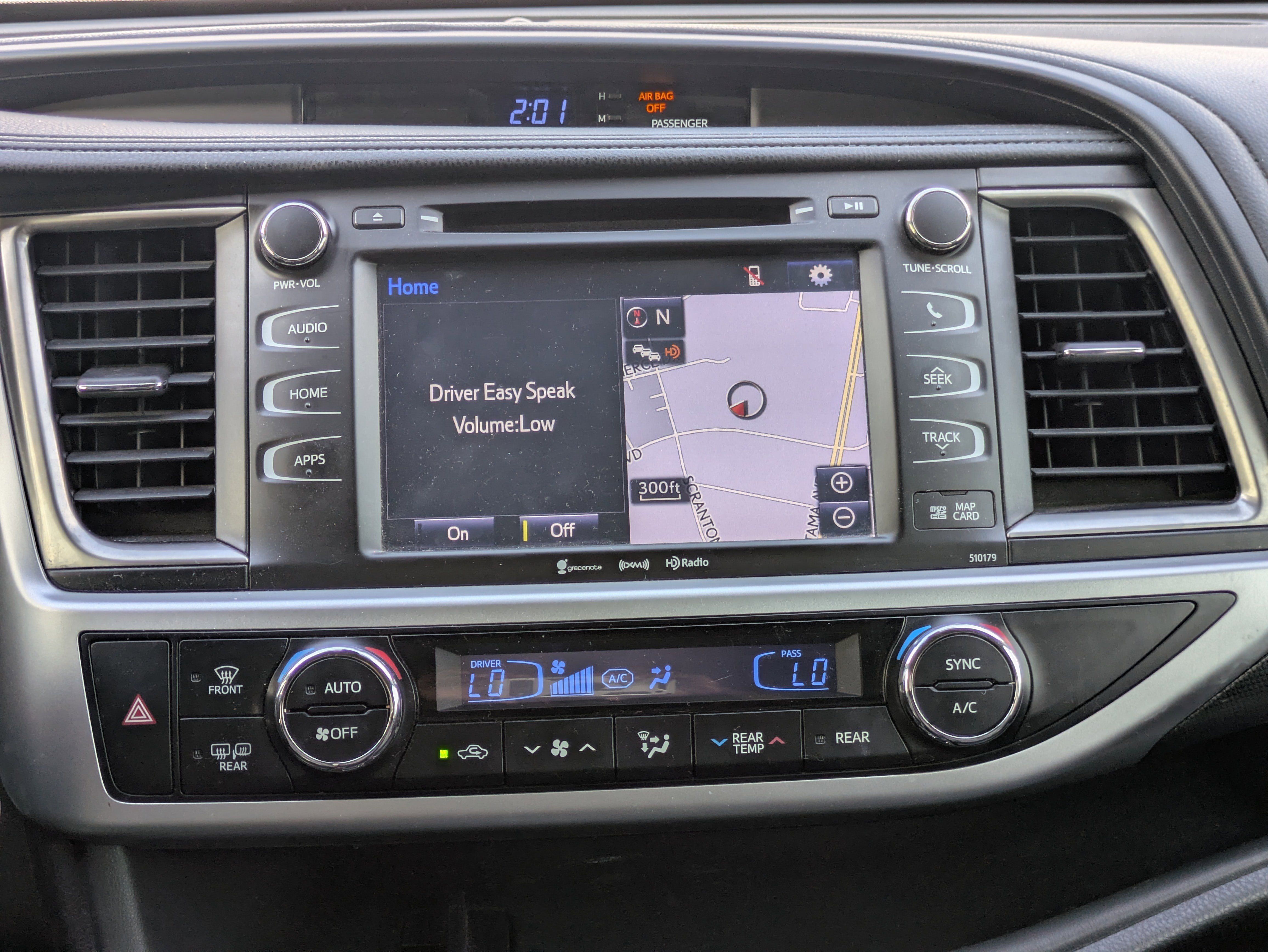 Used 2018 Toyota Highlander SE image 5