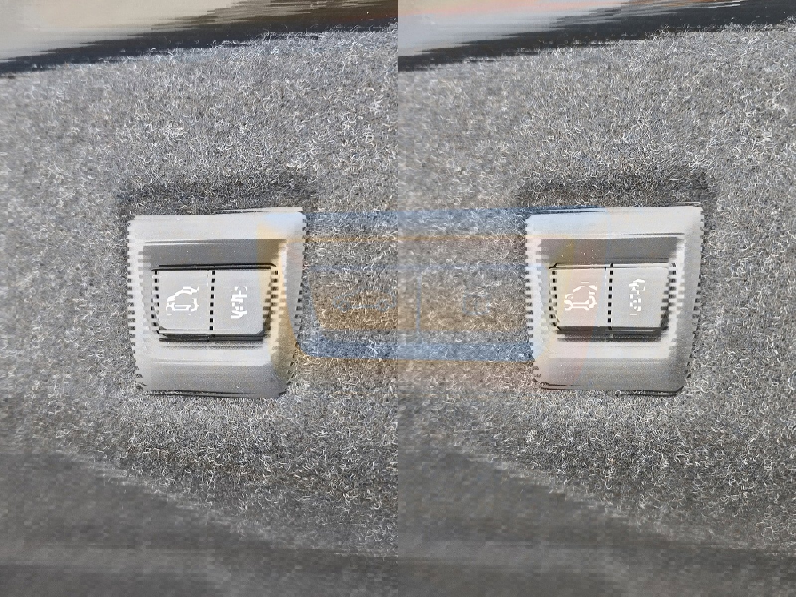 Certified 2024 BMW 530i xDrive w/ Premium Package image 29