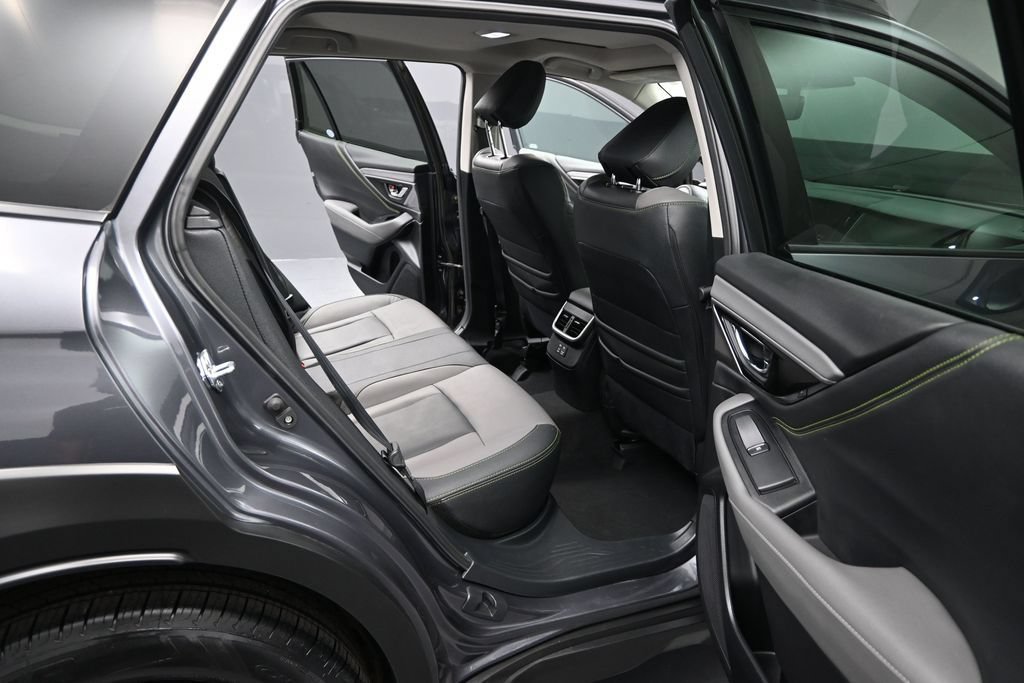 Used 2025 Subaru Outback Onyx Edition w/ Tech Package 3 AWD/4WD image 15