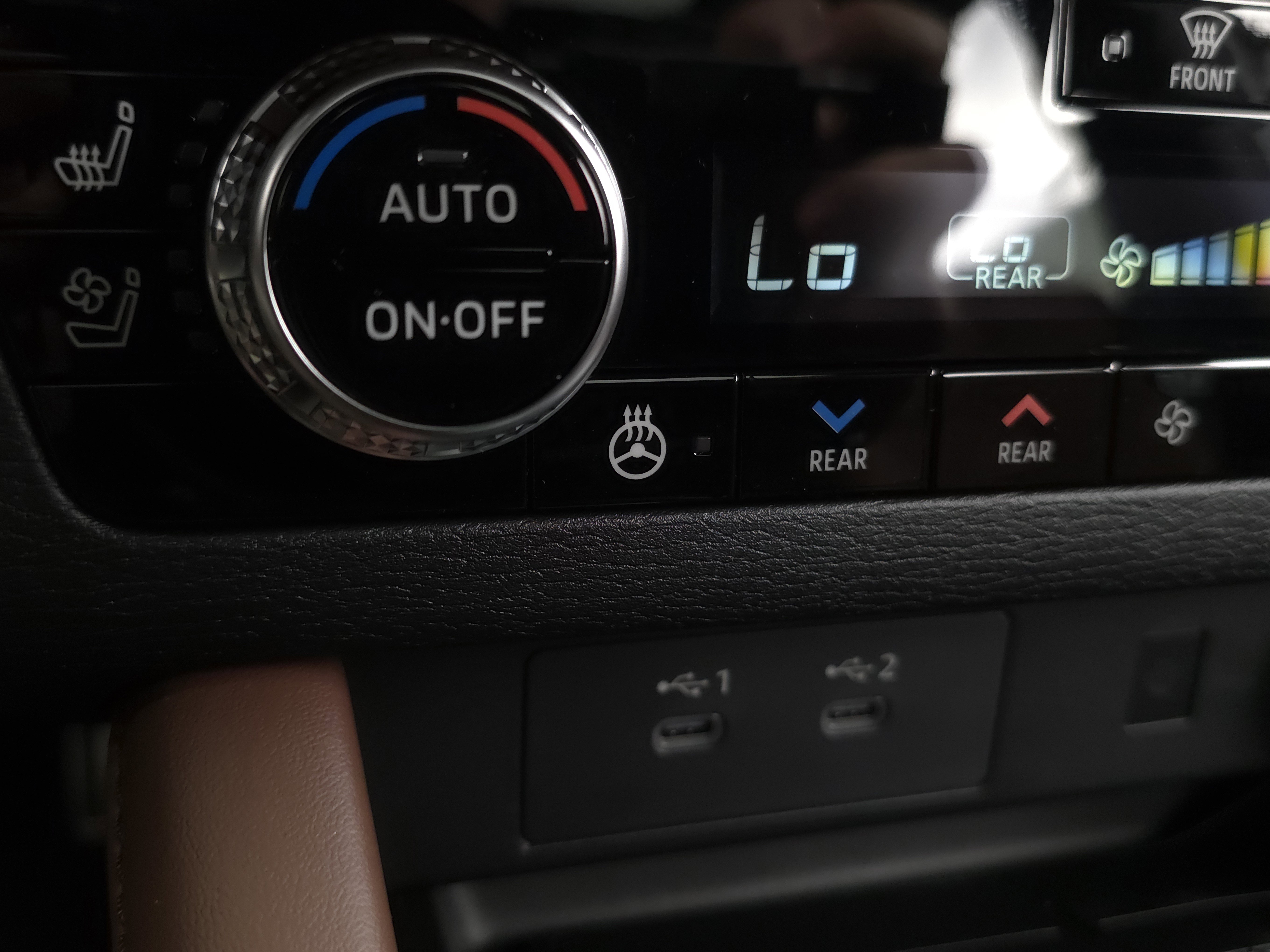 New 2025 Mitsubishi Outlander SEL image 18