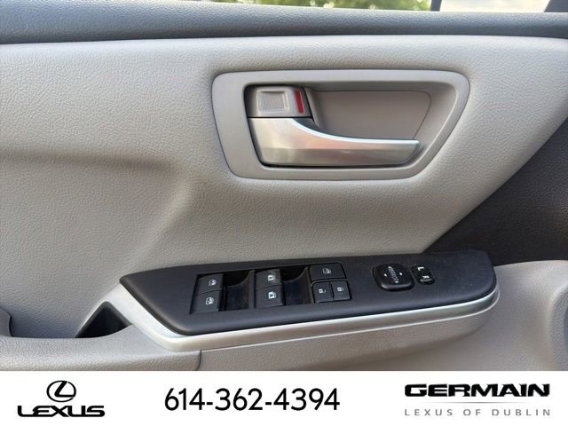 Used 2016 Toyota Camry LE FWD image 17