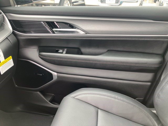 New 2026 Jeep Grand Wagoneer Limited AWD/4WD image 25