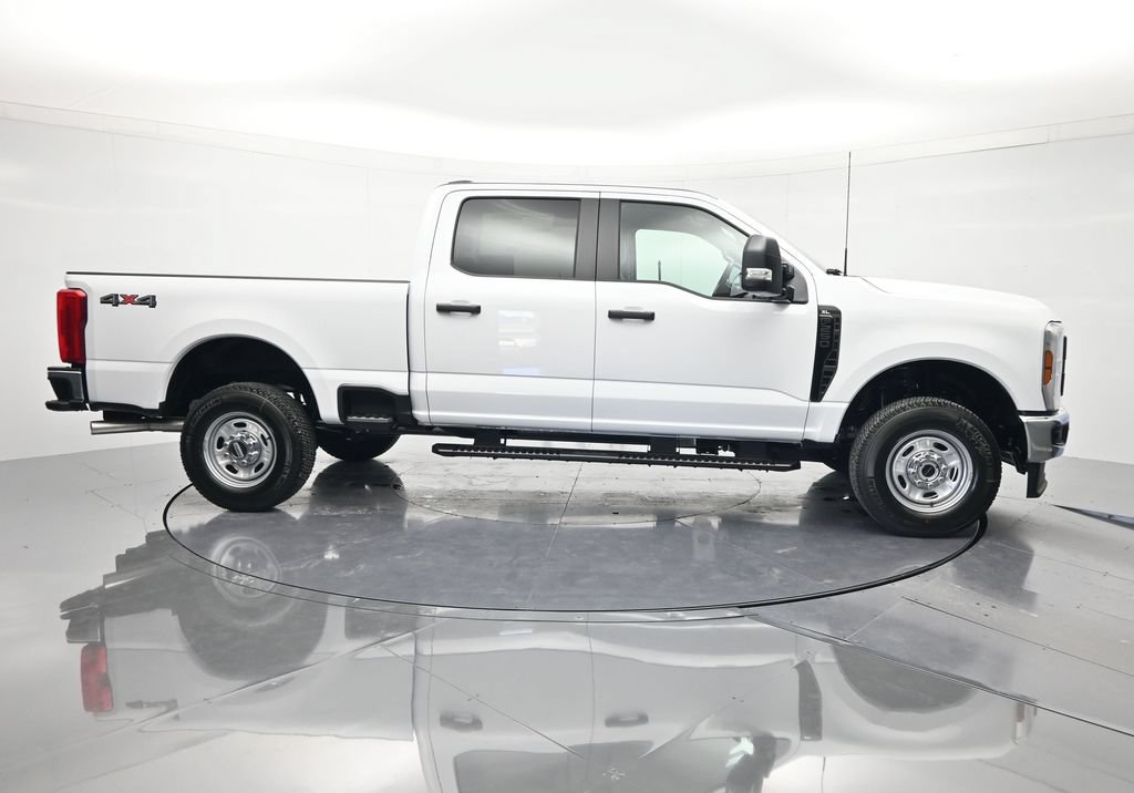 New 2027 Ford F250 XL w/ XL Chrome Package AWD/4WD image 4
