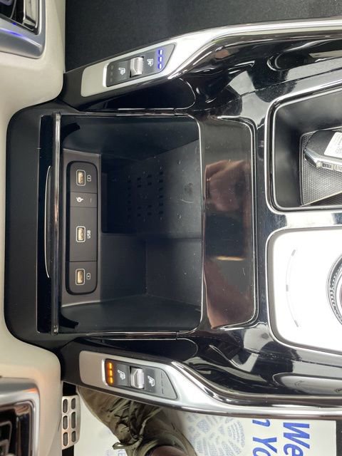 Certified 2023 Kia Sorento SX Prestige w/ Panoramic Sunroof Package AWD/4WD image 14