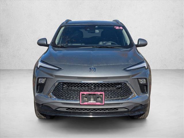 Used 2024 Buick Encore GX Sport Touring image 2