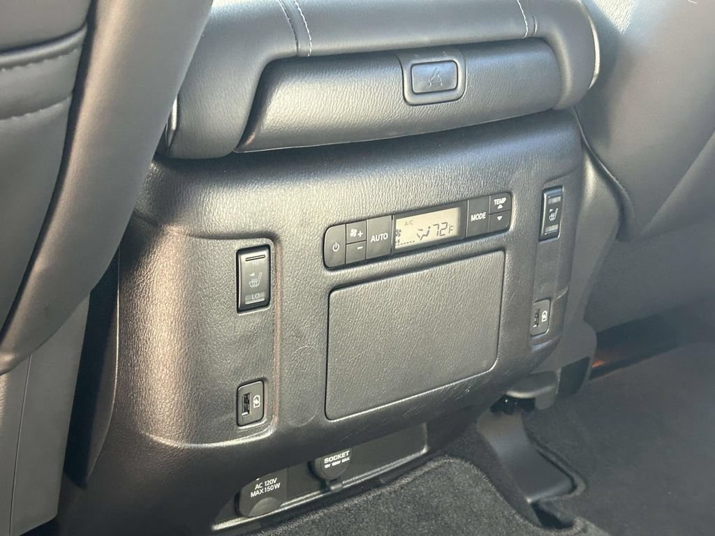 Used 2024 INFINITI QX80 Sensory AWD/4WD image 11