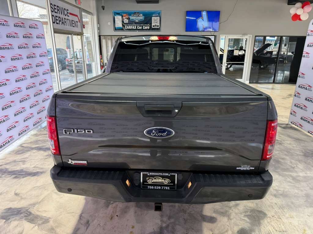 Used 2017 Ford F150 XLT w/ Equipment Group 302A Luxury image 11