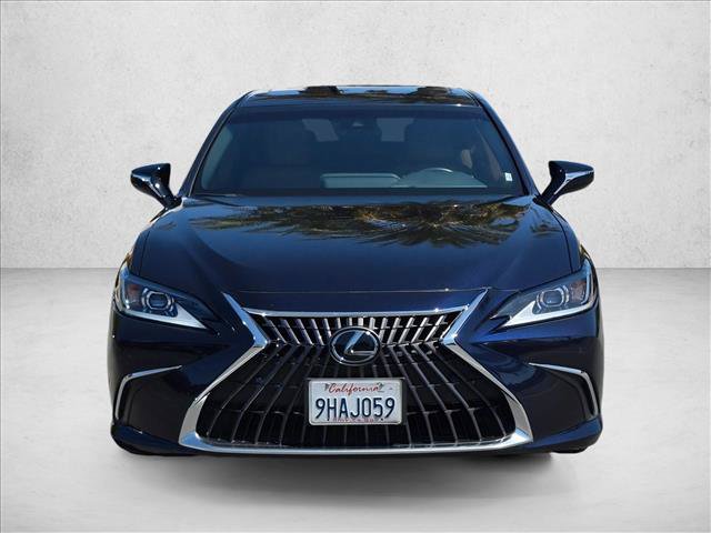 Used 2023 Lexus ES 300h w/ Premium Package FWD image 2