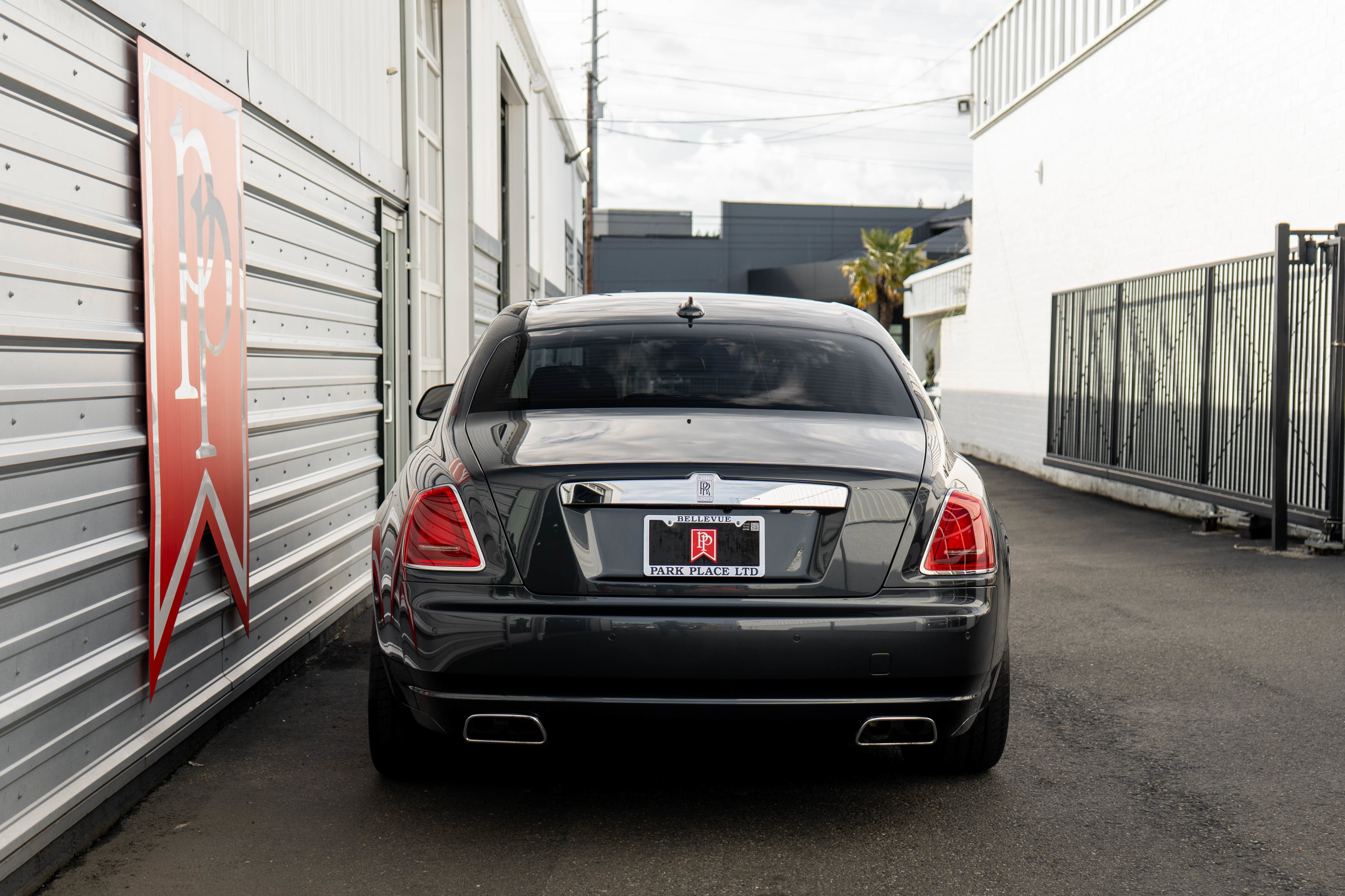 Used 2014 Rolls-Royce Ghost image 45