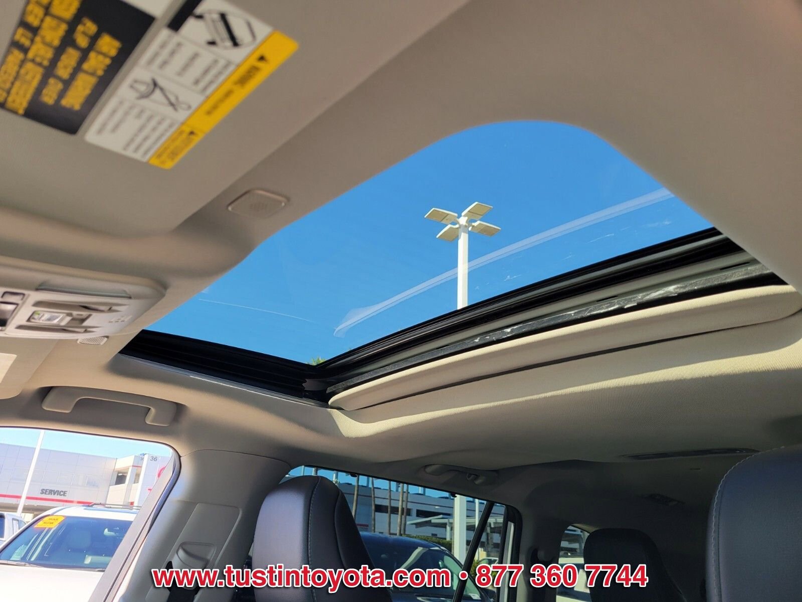 Used 2023 Toyota Highlander Limited image 19