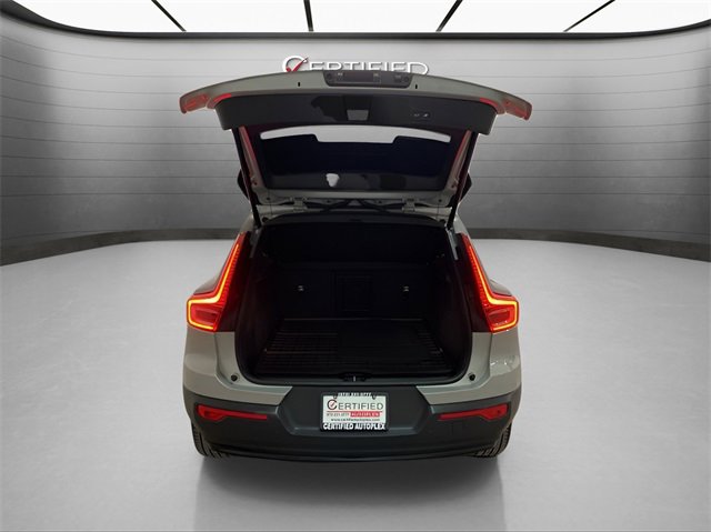 Used 2023 Volvo XC40 Recharge Ultimate w/ Protection Package Premier image 85