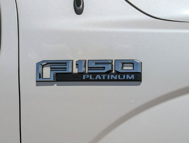 Used 2016 Ford F150 Platinum w/ Equipment Group 701A Luxury AWD/4WD image 10