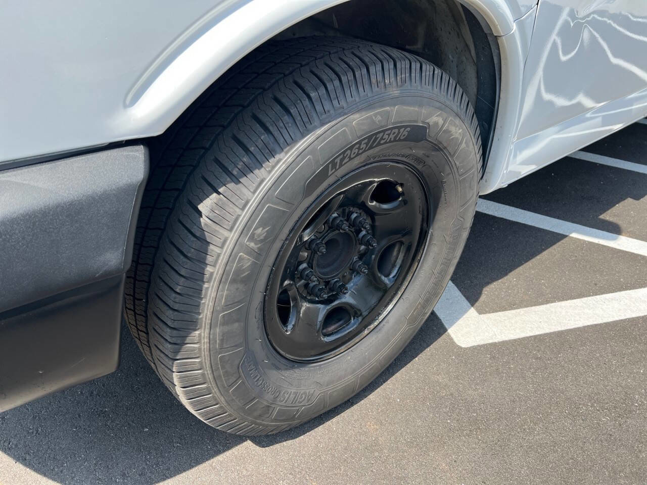 Used 2017 Chevrolet Express 3500 image 11