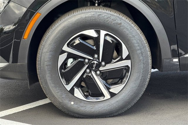 New 2025 Kia Sportage LX image 34