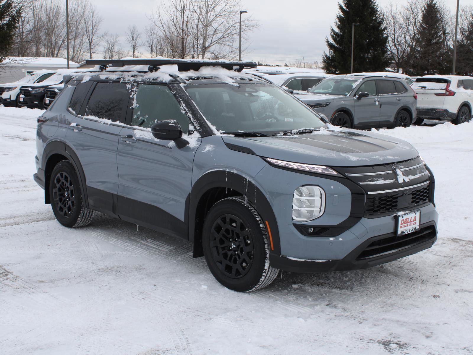 New 2026 Mitsubishi Outlander Trail Edition image 3