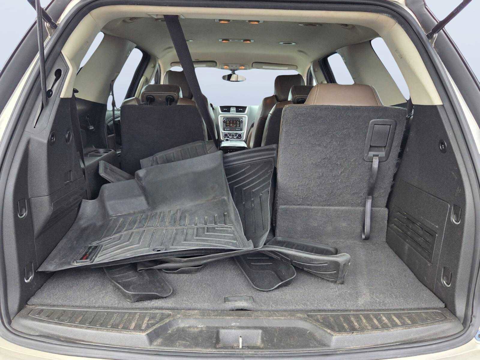 Used 2015 GMC Acadia SLT FWD image 16