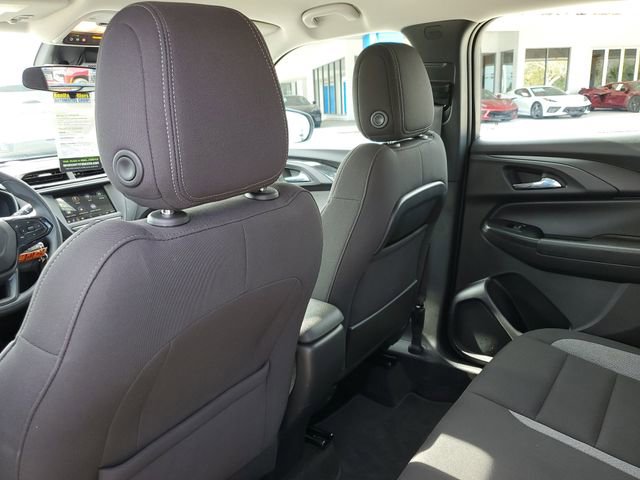 Used 2023 Chevrolet TrailBlazer LS FWD image 10