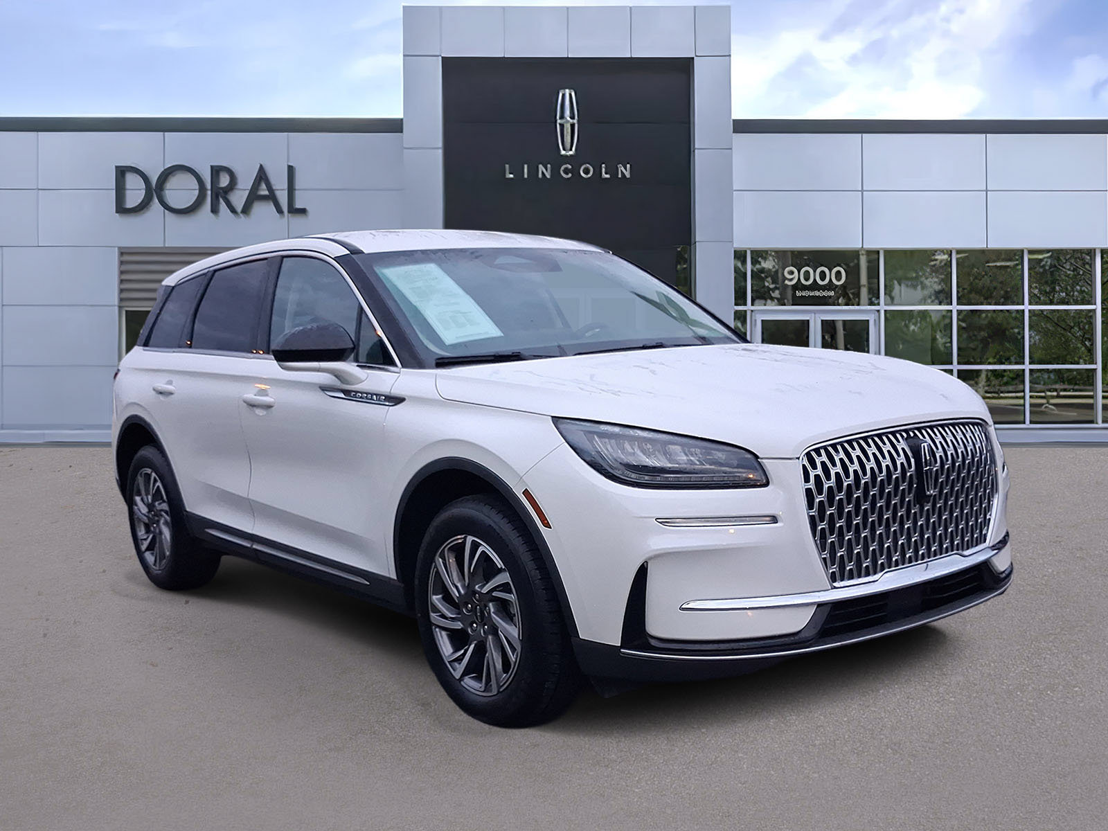Certified 2023 Lincoln Corsair FWD image 1