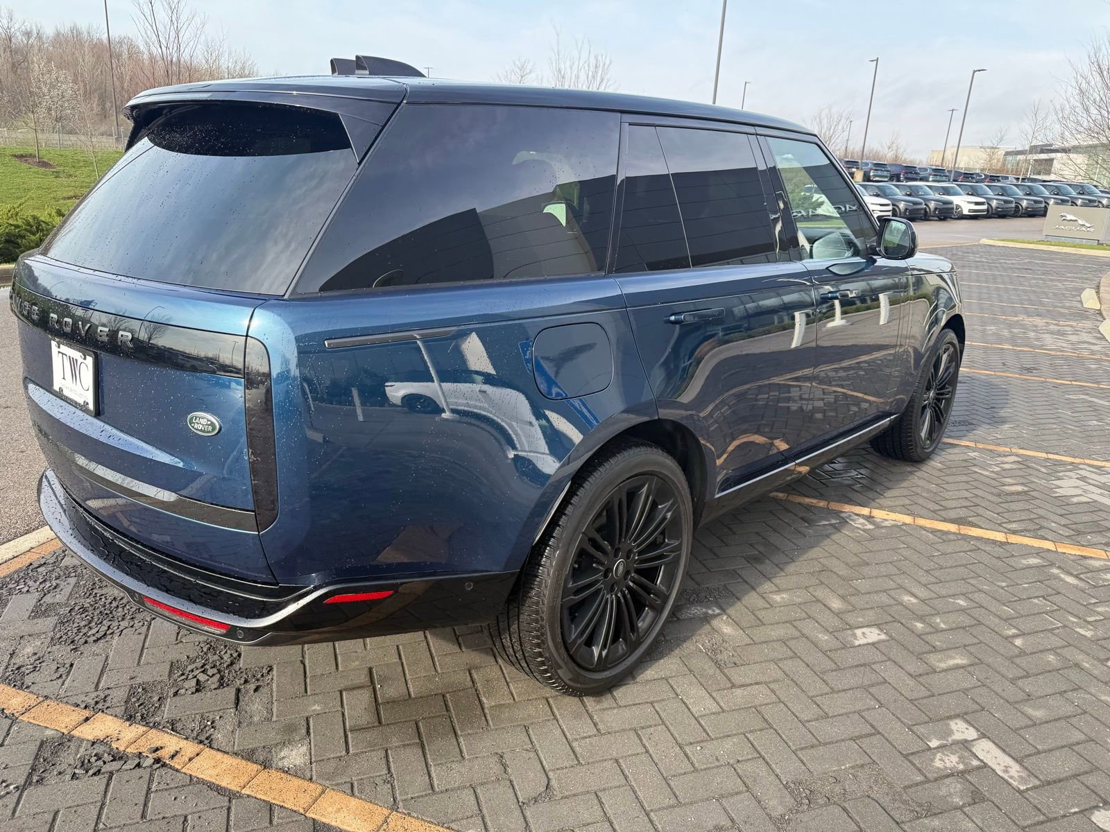 Used 2023 Land Rover Range Rover SE image 5