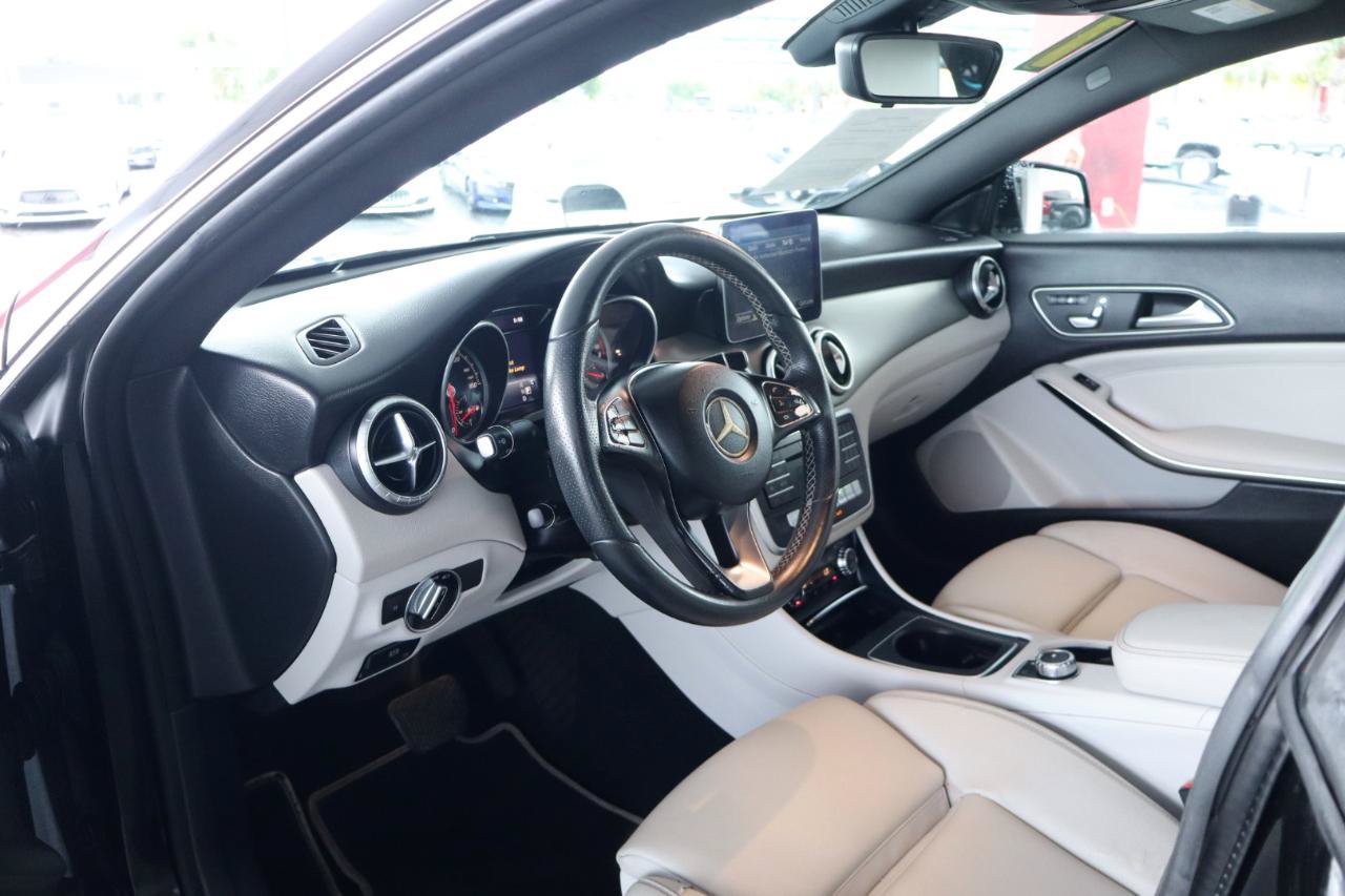 Used 2018 Mercedes-Benz CLA 250 image 17