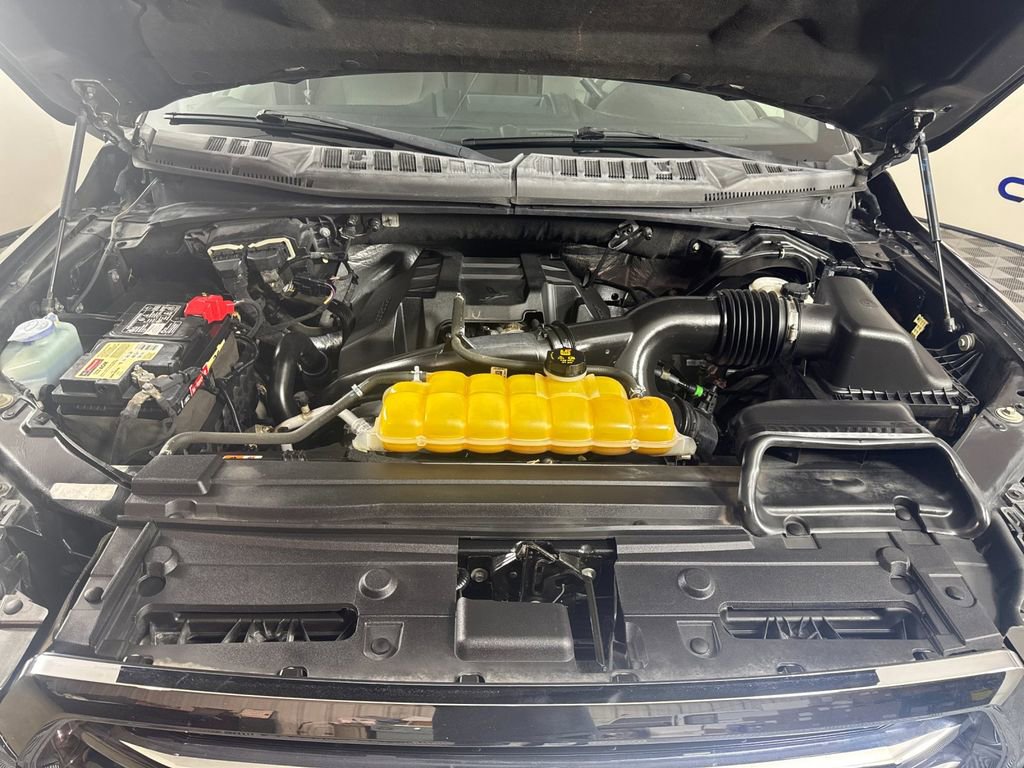 Used 2016 Ford F150 XLT w/ Equipment Group 302A Luxury image 11