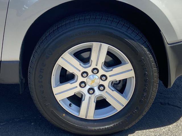 Used 2011 Chevrolet Traverse LT w/ Personal Connectivity Package FWD image 28