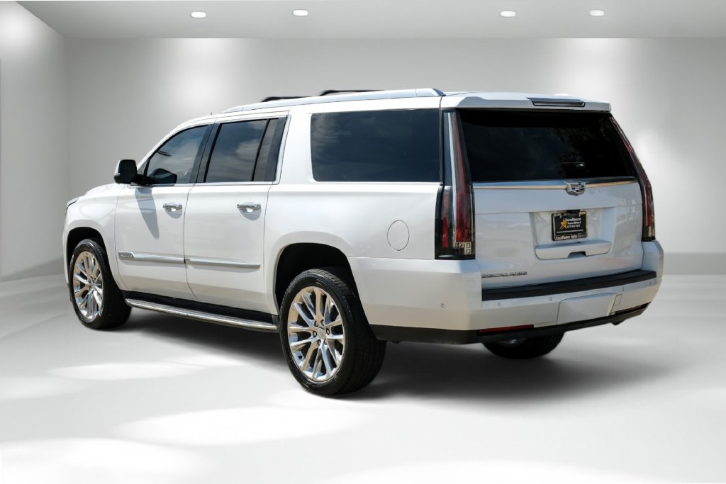 Used 2019 Cadillac Escalade ESV Premium Luxury RWD image 9