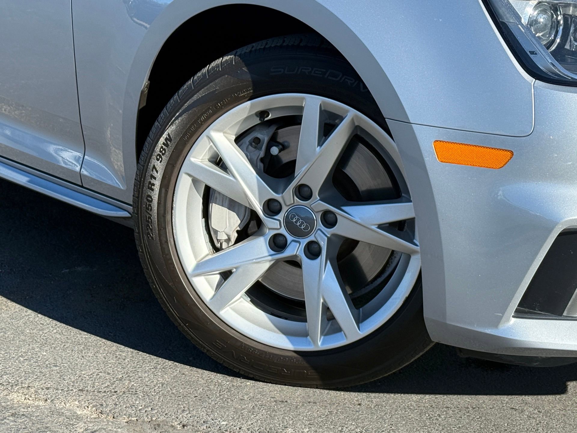 Used 2018 Audi A4 2.0T Premium image 1